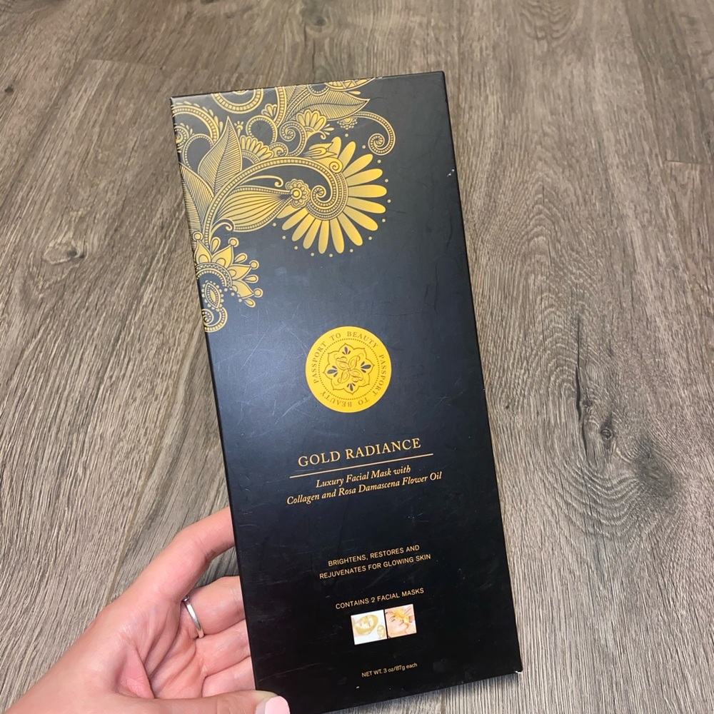 Gold Radiance Face Mask
